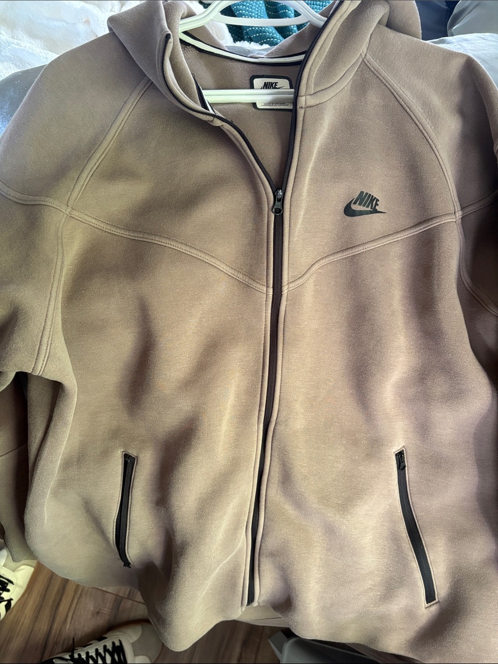 EUC XXL Nike Women’s Hooded Full-Zip Performance Jacket - Picture 2 of 5